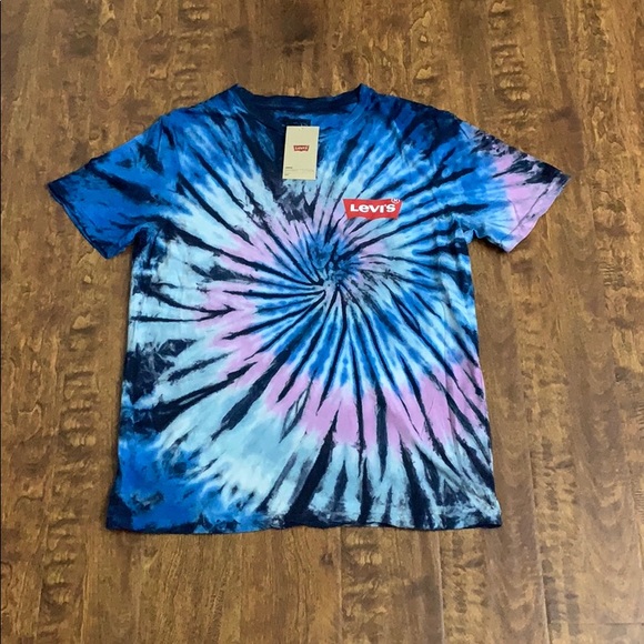 Levi's Other - 🎉HP🎉 Levi’s Men’s Short Sleeve Shirt Size L